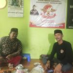 Tokoh Agama Kecamatan Kutawaluya Ustadz Encep Abdul Fatah Silaturahmi ke Sekretariat DPC LSM ELANG MAS Karawang