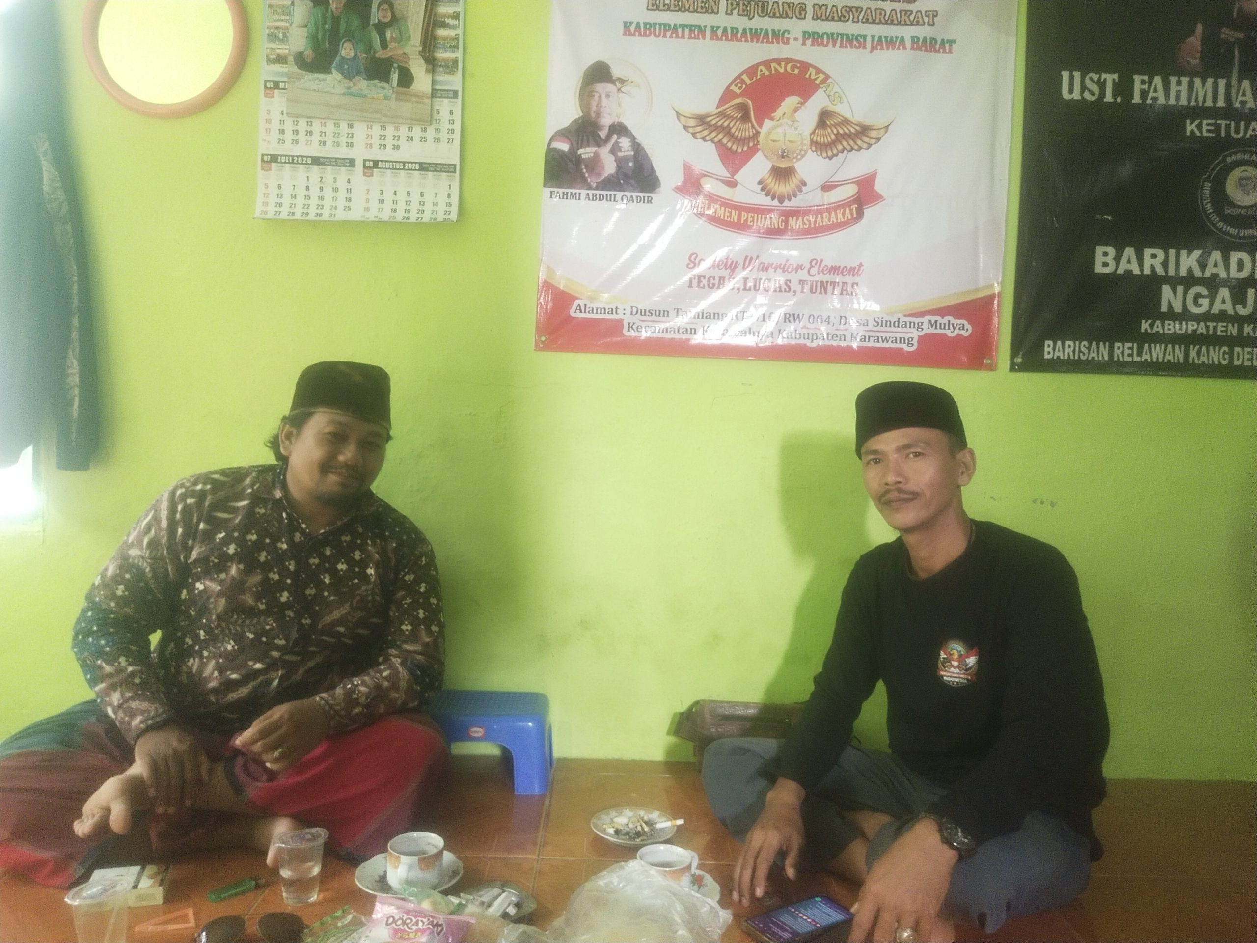 Tokoh Agama Kecamatan Kutawaluya Ustadz Encep Abdul Fatah Silaturahmi ke Sekretariat DPC LSM ELANG MAS Karawang