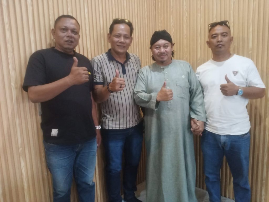 Sakhe dan Wahyu Permana Klarifikasi Video MBG kepada KH Junaedi Albagdadi